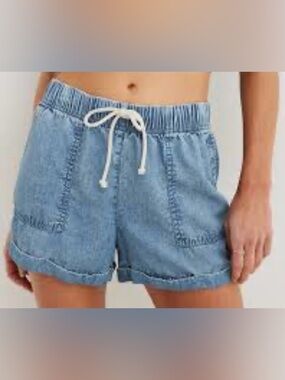EUC - Aerie - Light 'Denim' High Waisted Tie Waist Short - Woman's XS